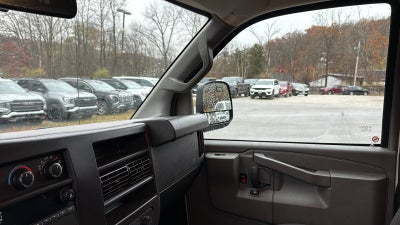 2024 GMC Savana Cargo 2500 Work Van