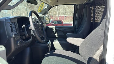 2025 GMC Savana Cargo Work Van