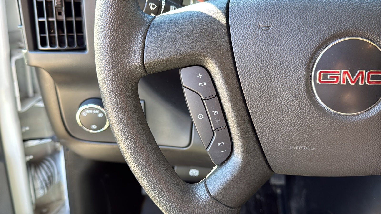 2025 GMC Savana Cargo Work Van