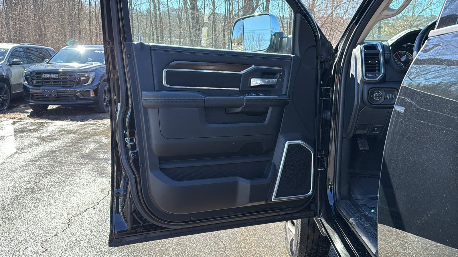 2022 RAM 3500 CREW CAB UNKNOWN