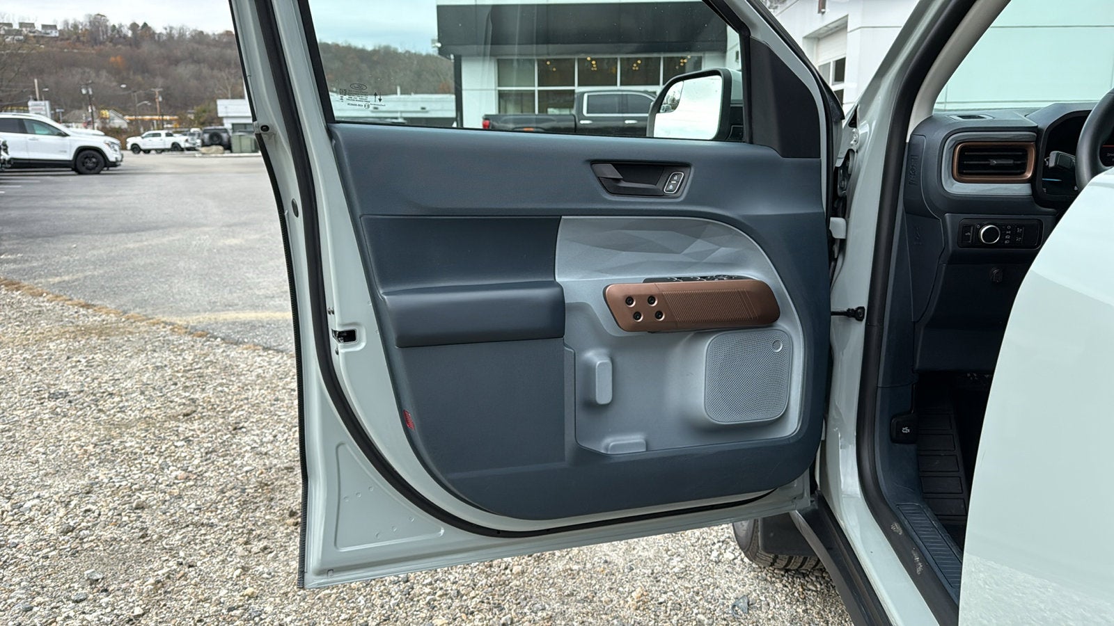 2023 Ford Maverick XL