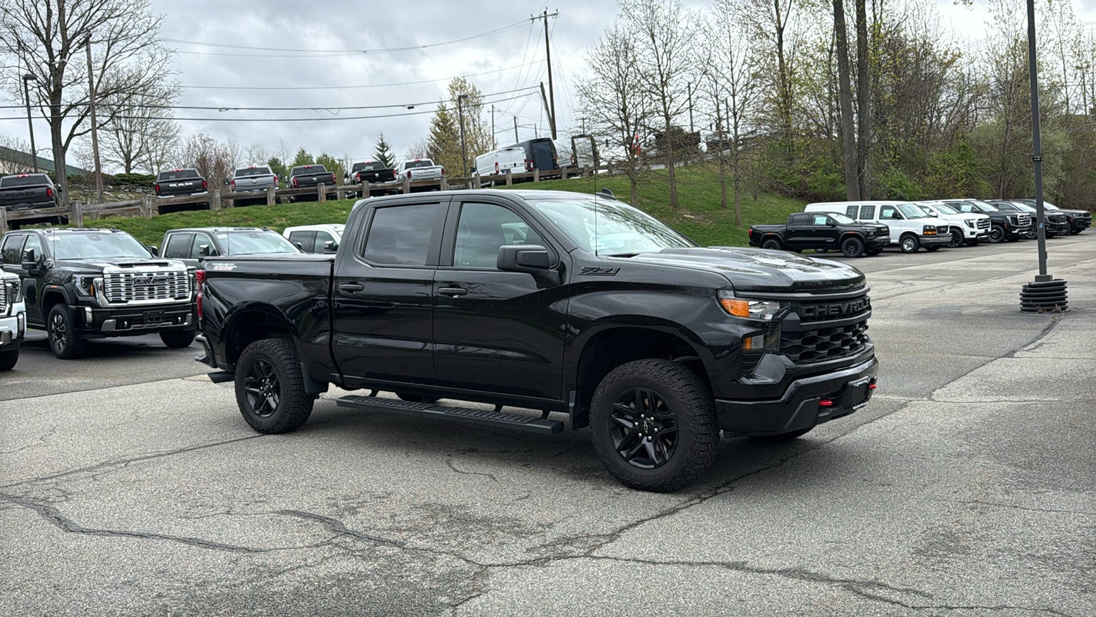 2023 Chevrolet Silverado 1500 Custom Trail Boss