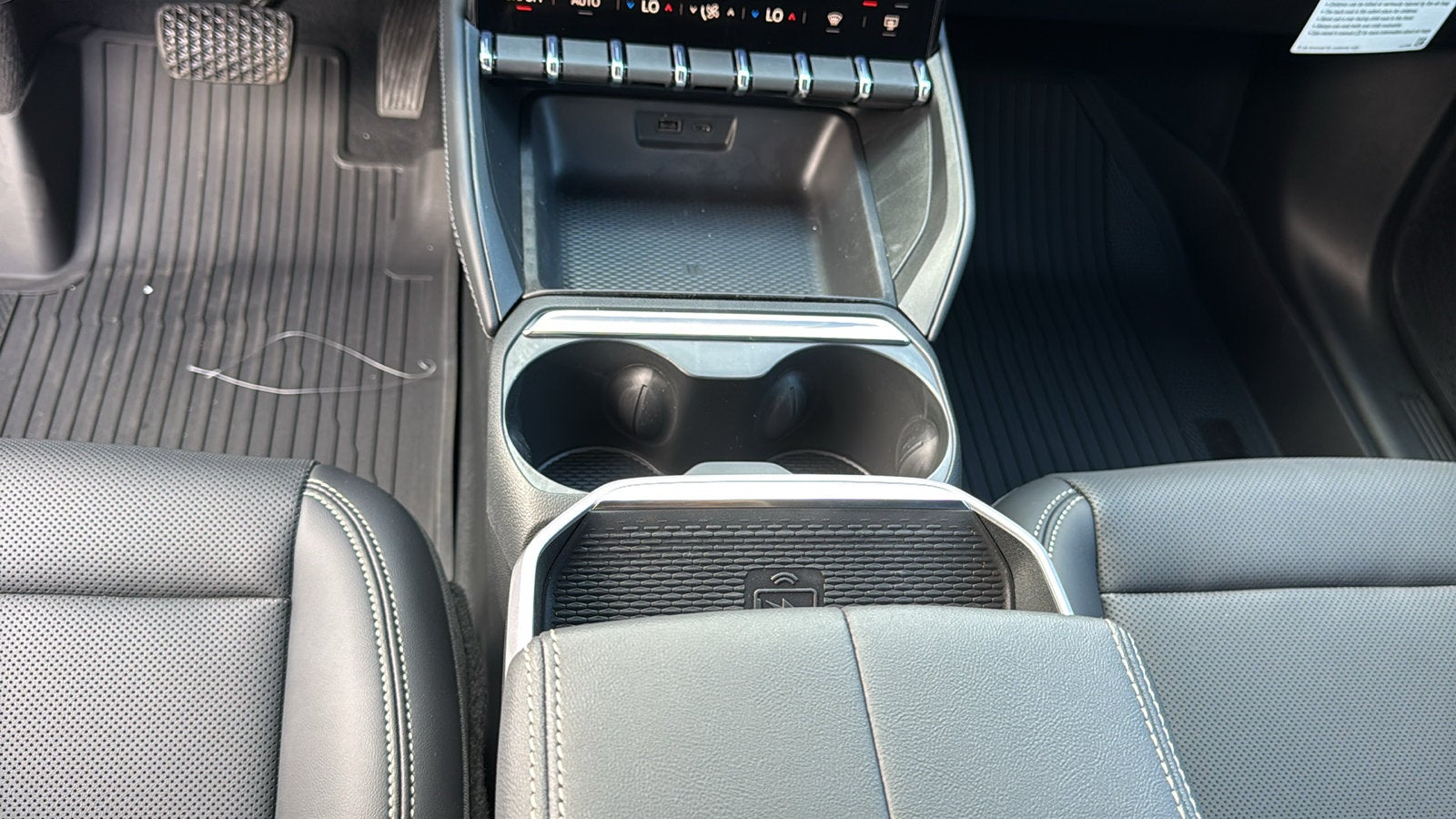 2027 GMC Terrain Elevation - Photo 17