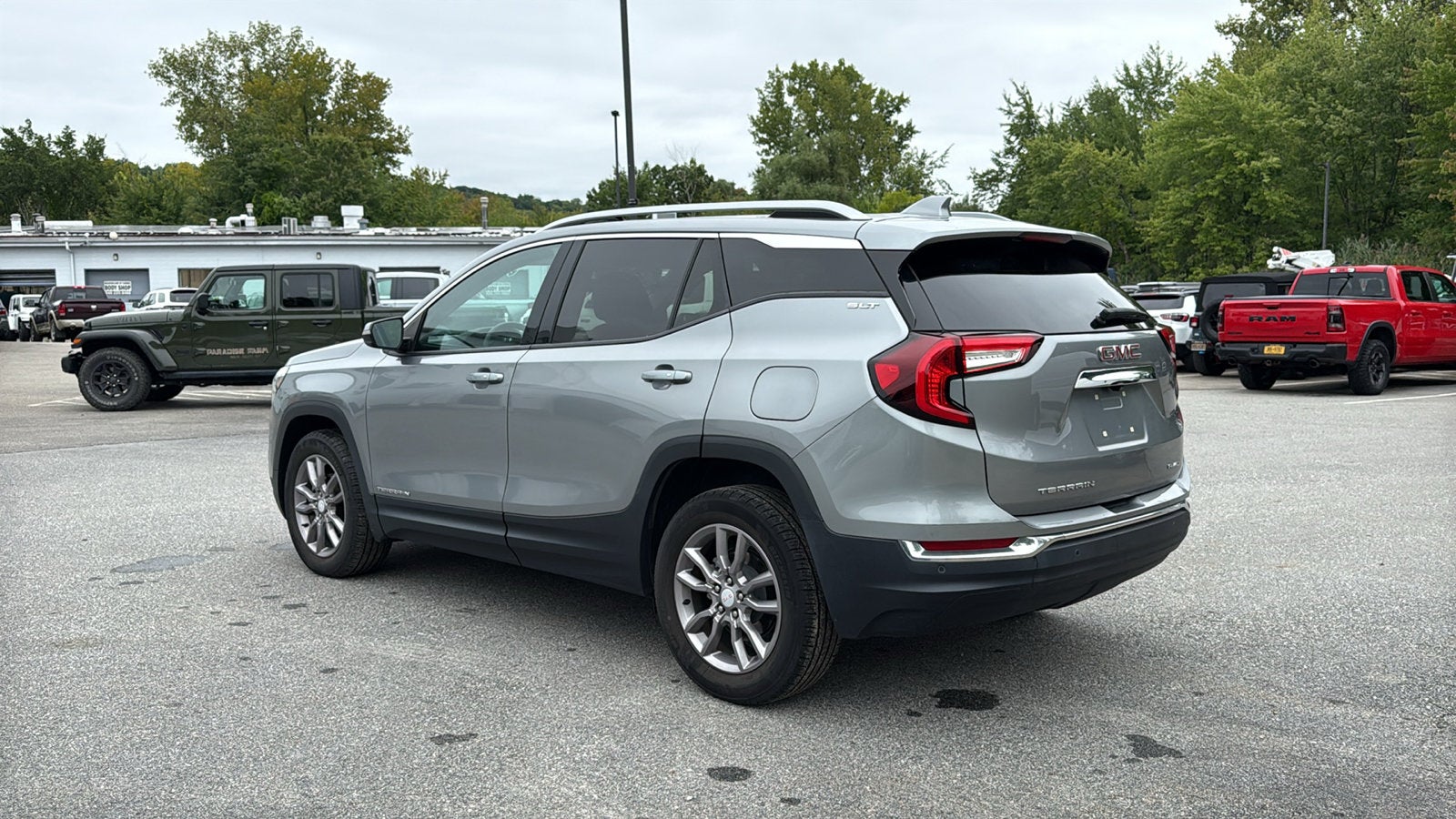 2023 GMC Terrain SLT