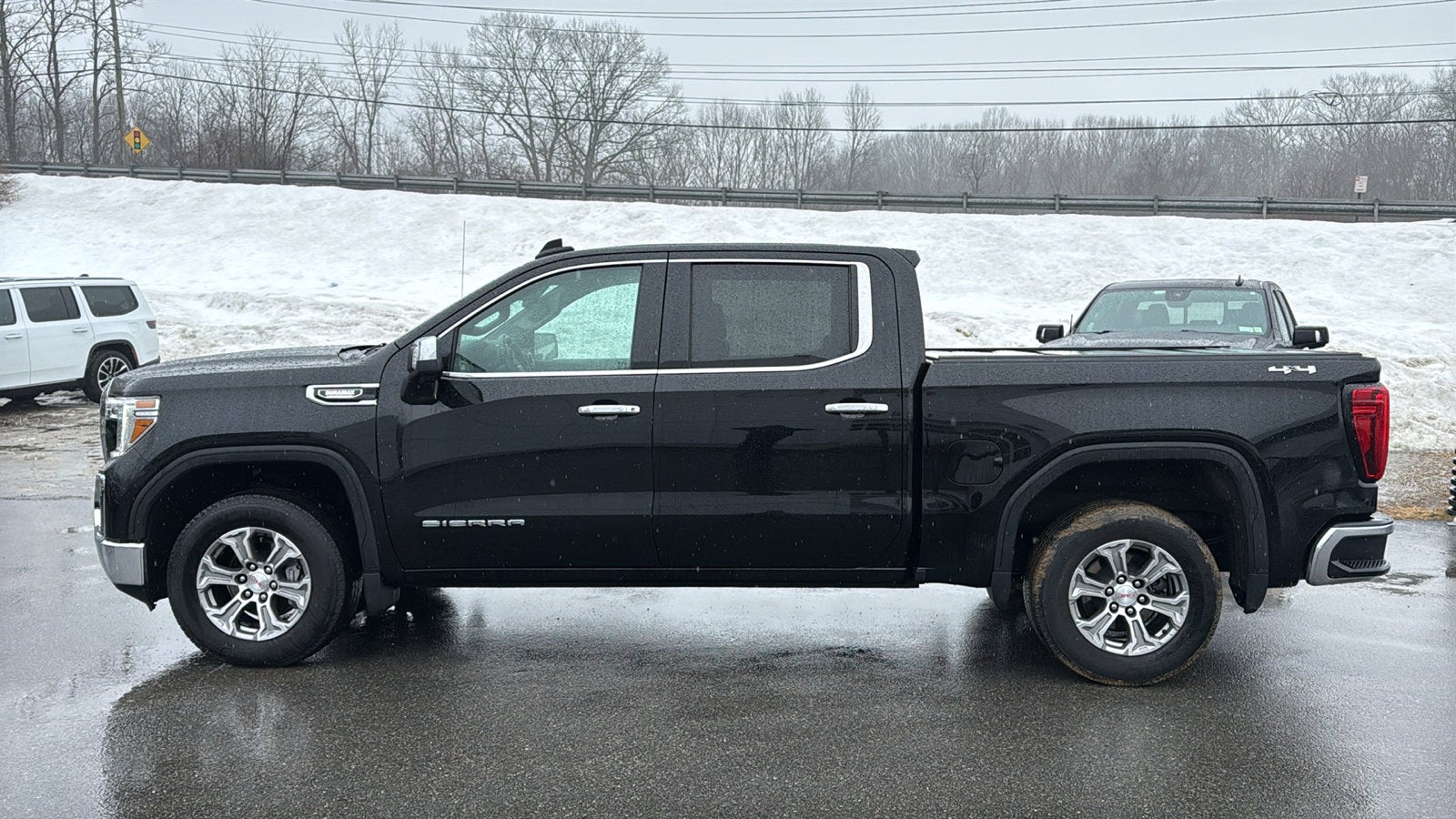 2021 GMC Sierra 1500 SLT