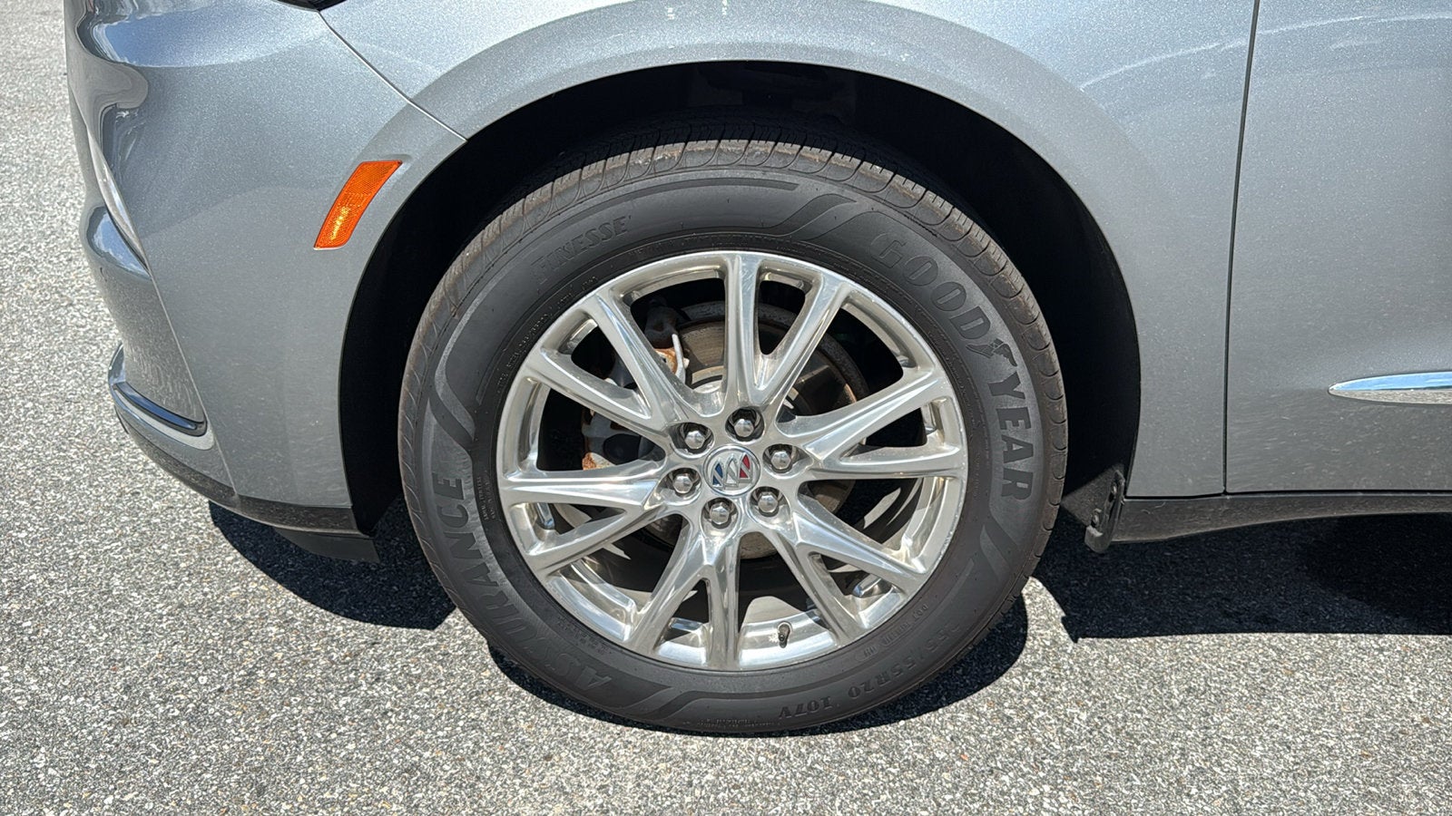 2024 Buick Enclave Essence