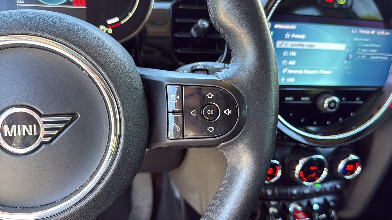 2023 MINI Hardtop Cooper