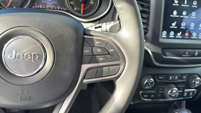 2022 Jeep Cherokee Latitude Lux