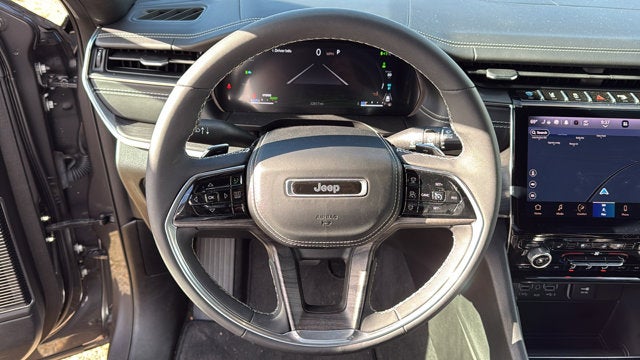 2022 Jeep Grand Cherokee 4xe Overland