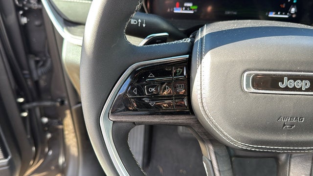 2022 Jeep Grand Cherokee 4xe Overland