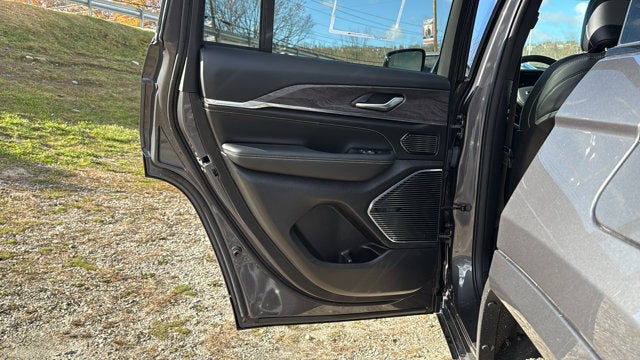 2022 Jeep Grand Cherokee 4xe Overland