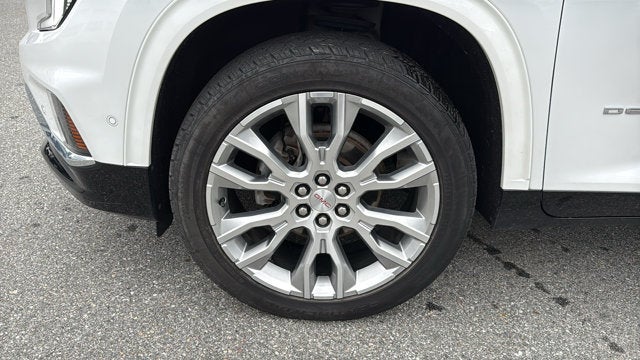 2024 GMC Acadia AWD Denali