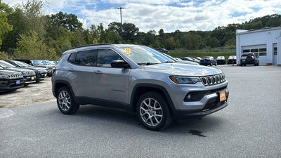 2023 Jeep Compass Latitude Lux