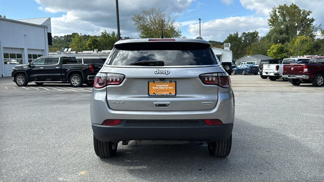 2023 Jeep Compass Latitude Lux