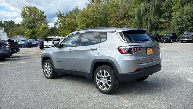 2023 Jeep Compass Latitude Lux