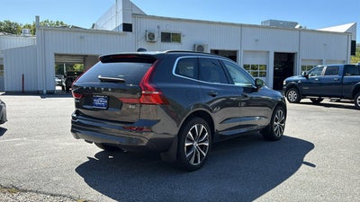 2022 Volvo XC60 Momentum