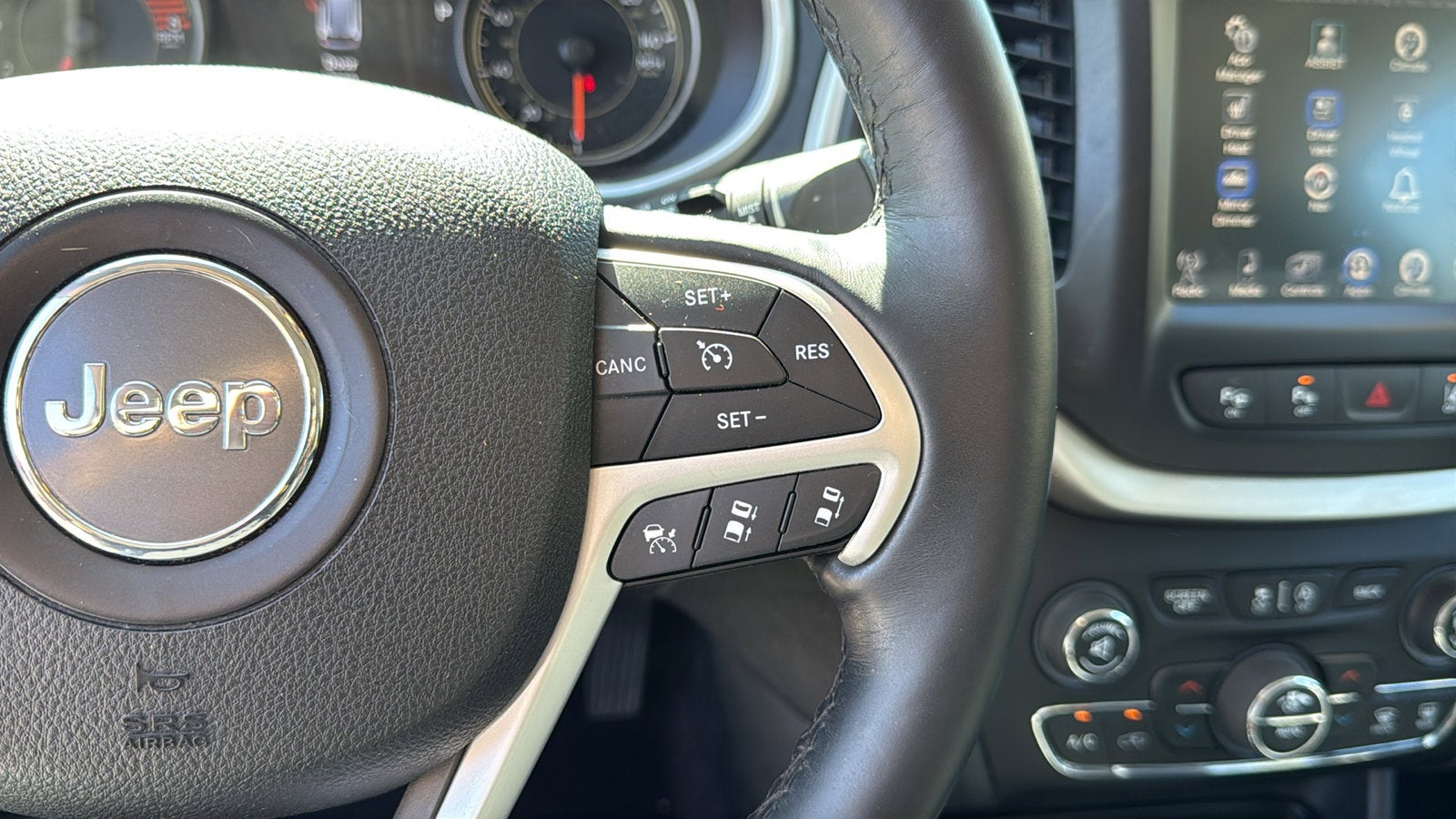 2016 Jeep Cherokee Overland