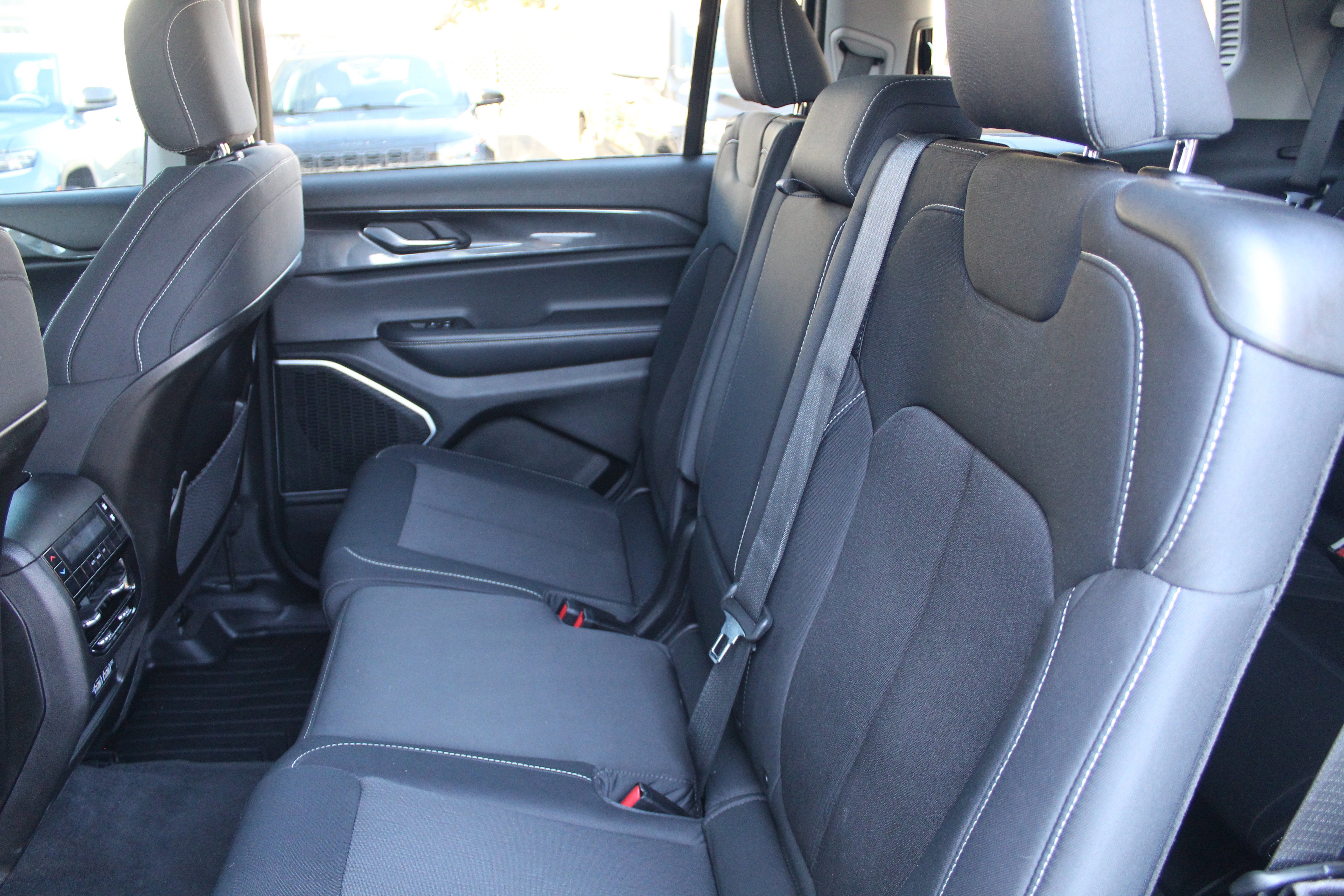 2021 Jeep Grand Cherokee L Laredo