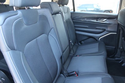 2021 Jeep Grand Cherokee L Laredo