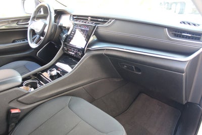 2022 Jeep Grand Cherokee L Laredo