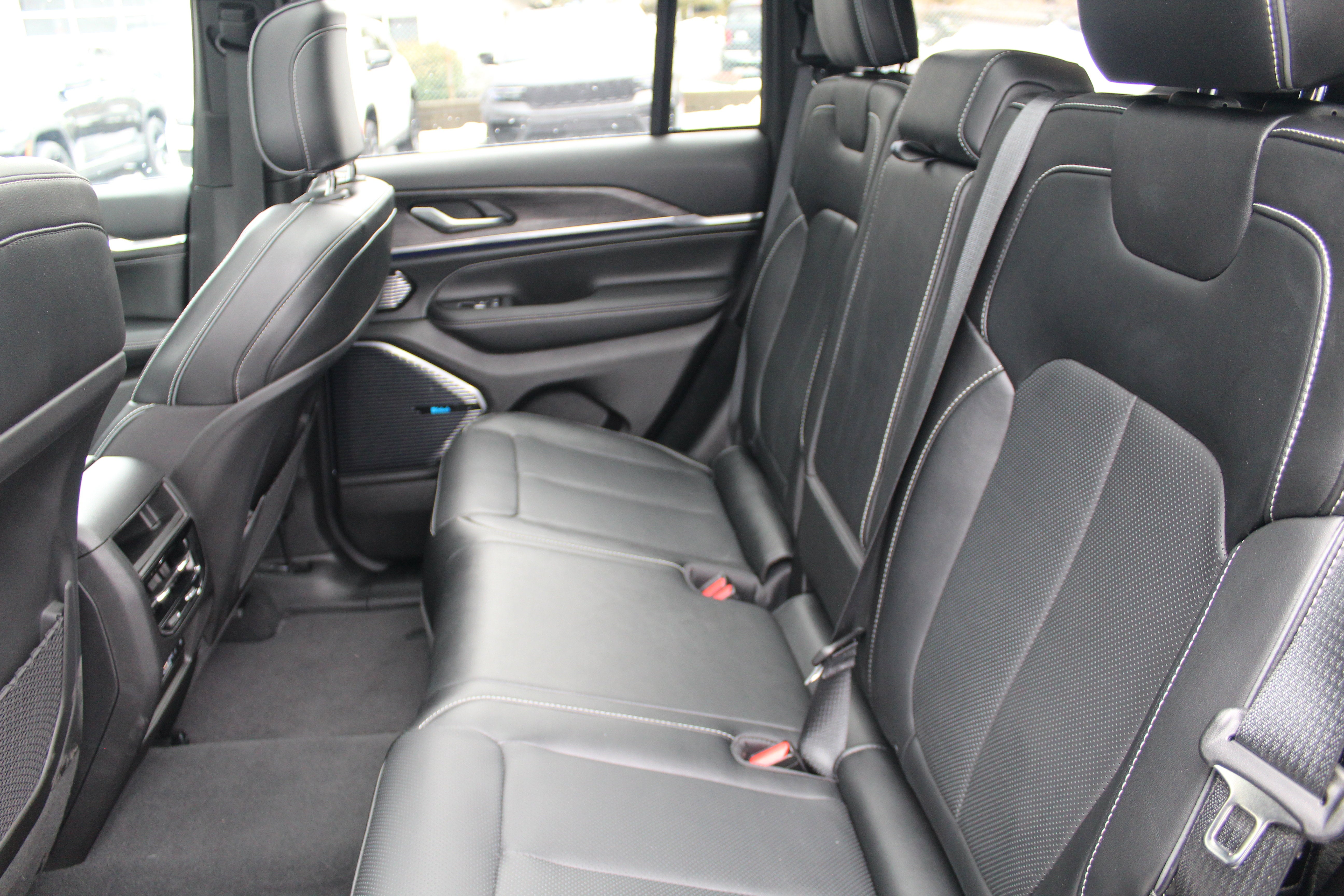 2022 Jeep Grand Cherokee 4xe Overland