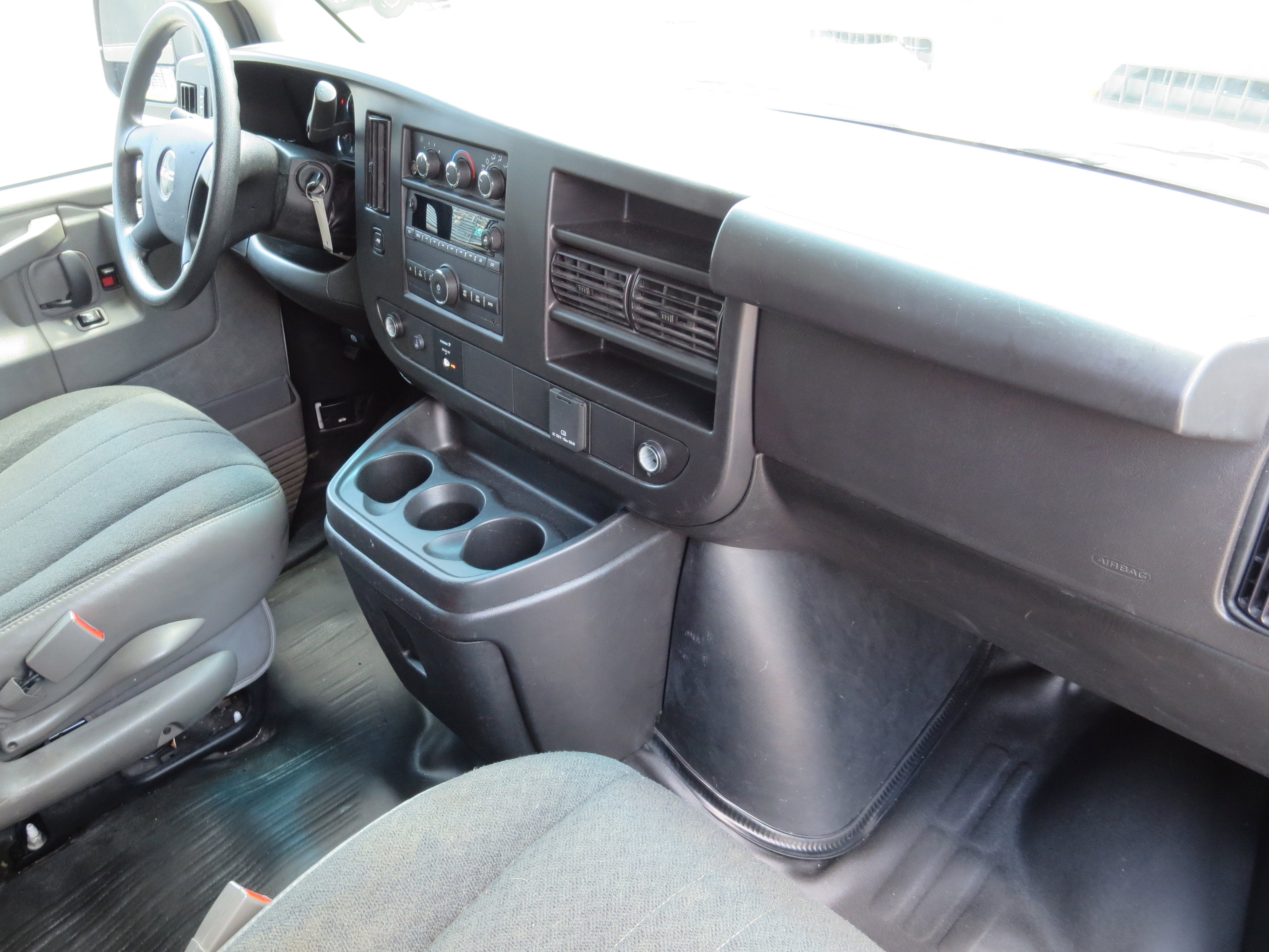 2023 GMC Savana Cargo Van 2500