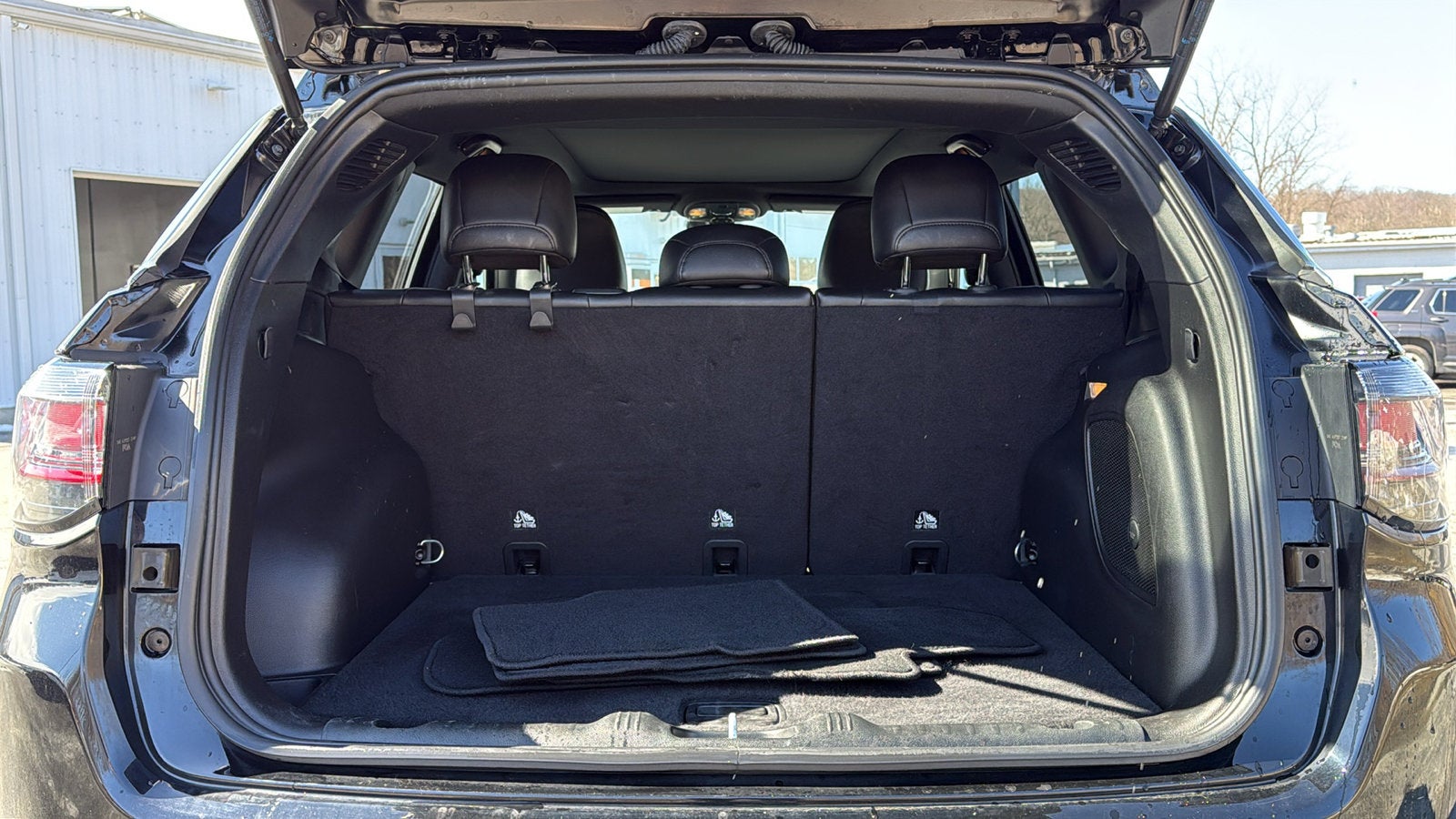 2023 Jeep Compass Latitude Lux