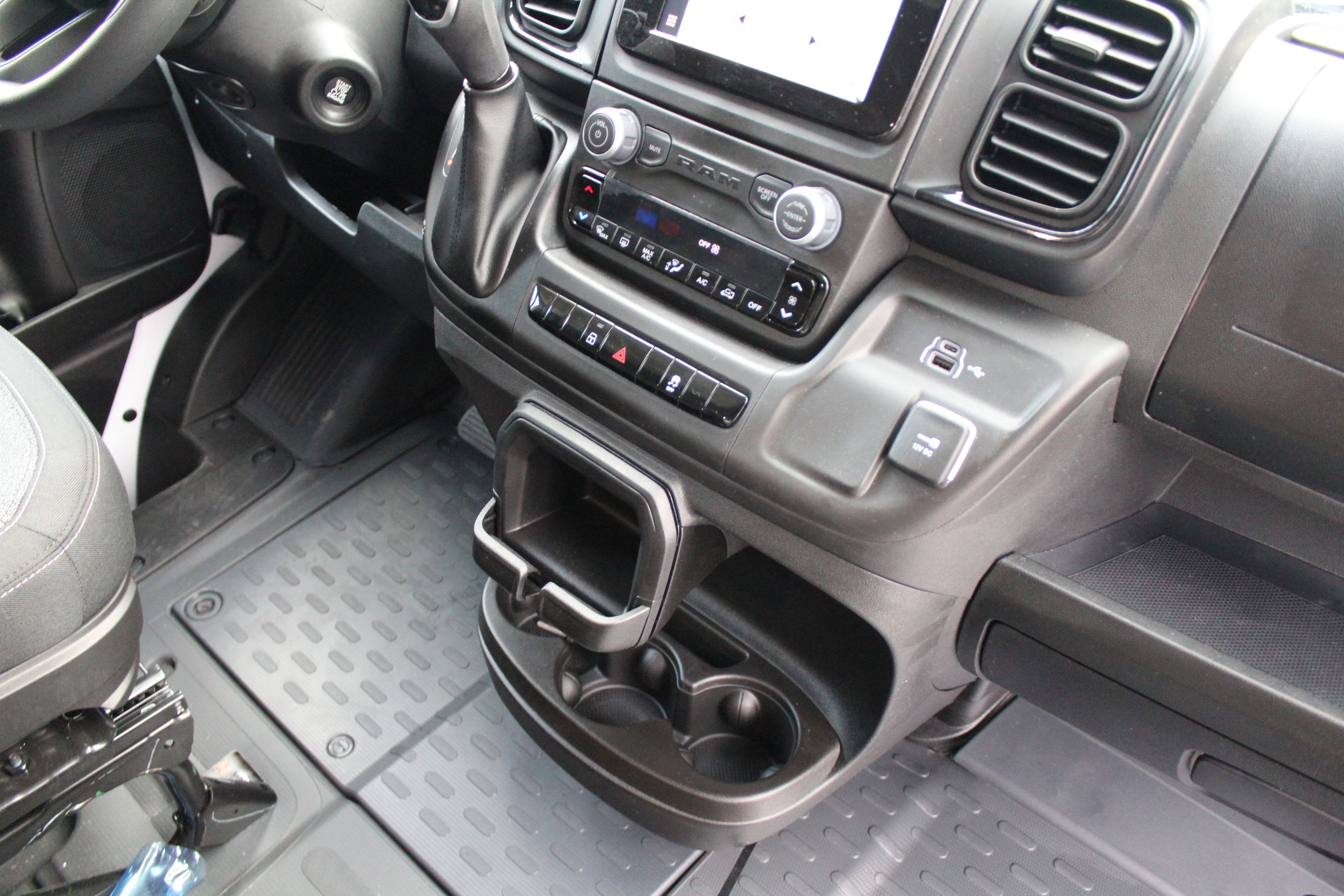 2025 RAM ProMaster Cargo Van Tradesman