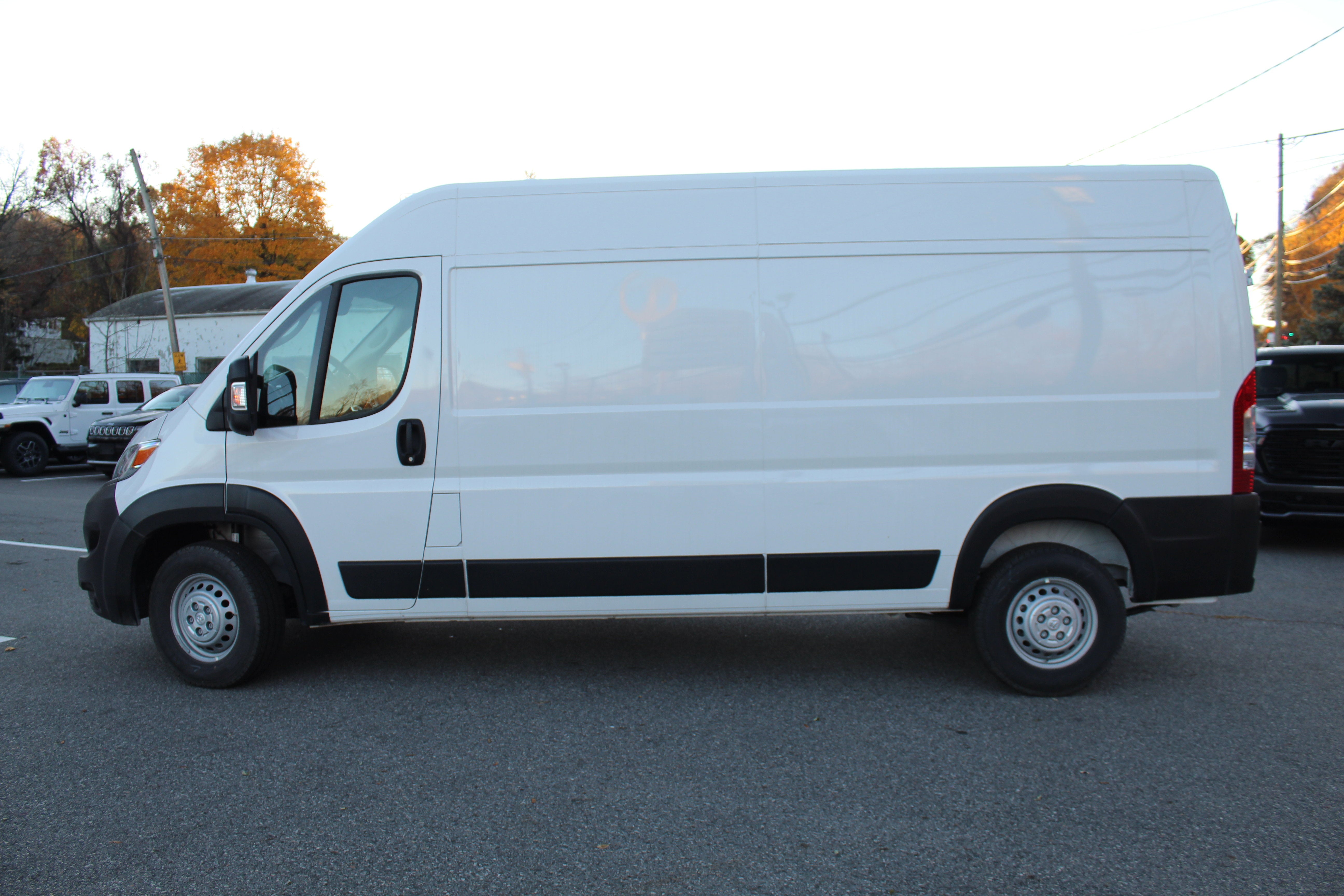 2025 RAM ProMaster Cargo Van Tradesman