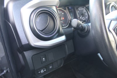 2022 Toyota Tacoma 4WD SR V6
