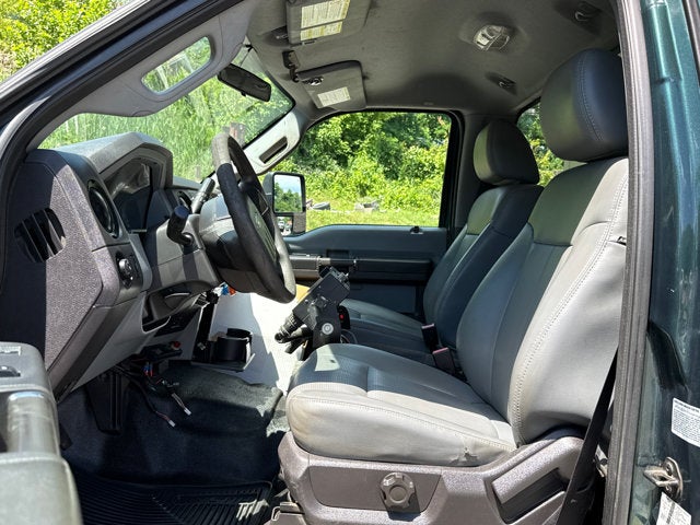 2011 Ford Super Duty F-550 DRW XL