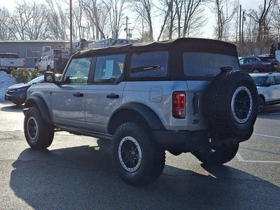 2022 Ford Bronco Base