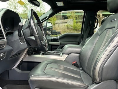 2022 Ford Super Duty F-350 SRW Platinum
