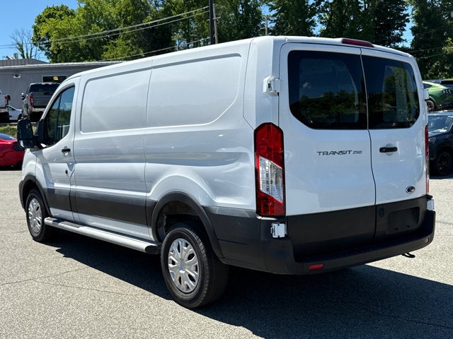2025 Ford Transit Cargo Van Base