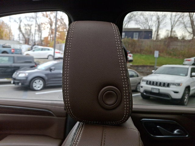 2022 Chevrolet Suburban High Country