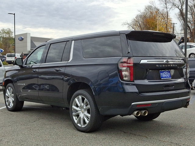 2022 Chevrolet Suburban High Country